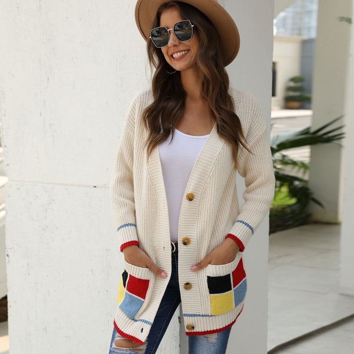 Damen Strickjacke mit bunten Akzentdetails und großen Knöpfen Drune