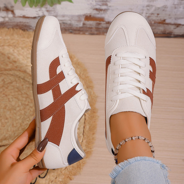 Damen Retro-Runner Slim Sneaker mit flacher Gummisohle und Zierstreifen Drune