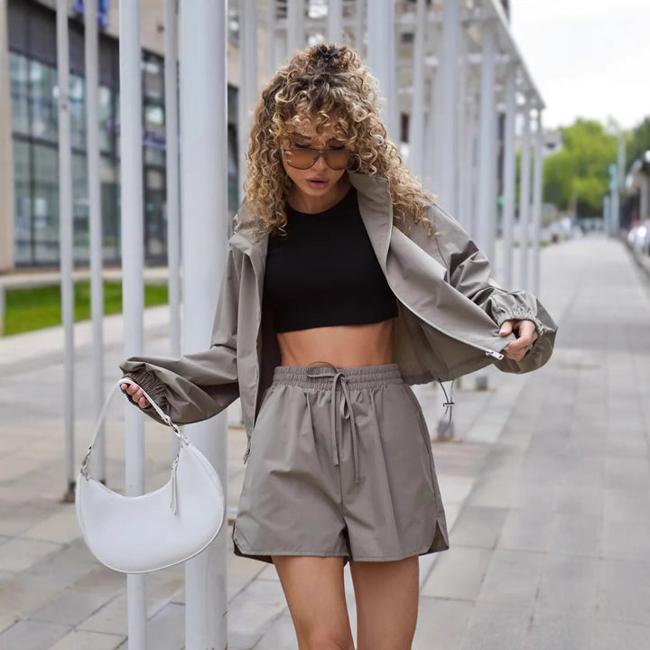 Damen lässige Sportjacke mit voluminösen Ärmeln und passender Shorts Drune