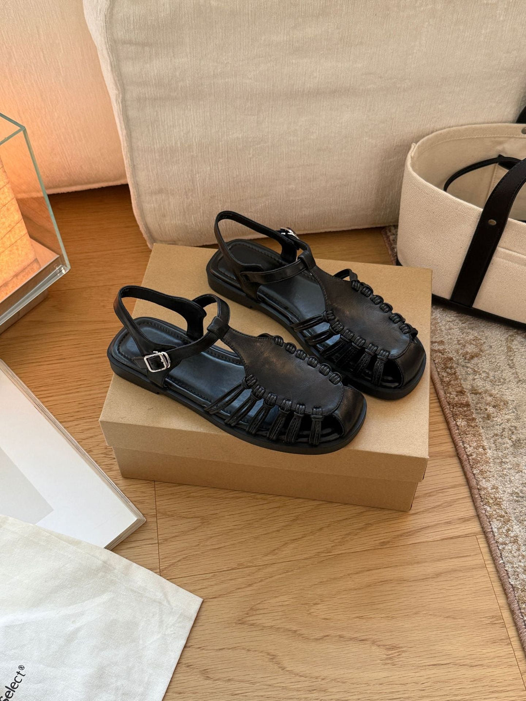 Damen Sandalen mit raffiniertem Riemendesign und komfortablem Fußbett Drune