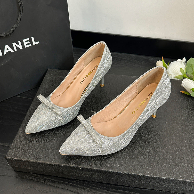Damen Glänzende spitz zulaufende Stiletto‑Pumps mit Zier‑Schleife Drune