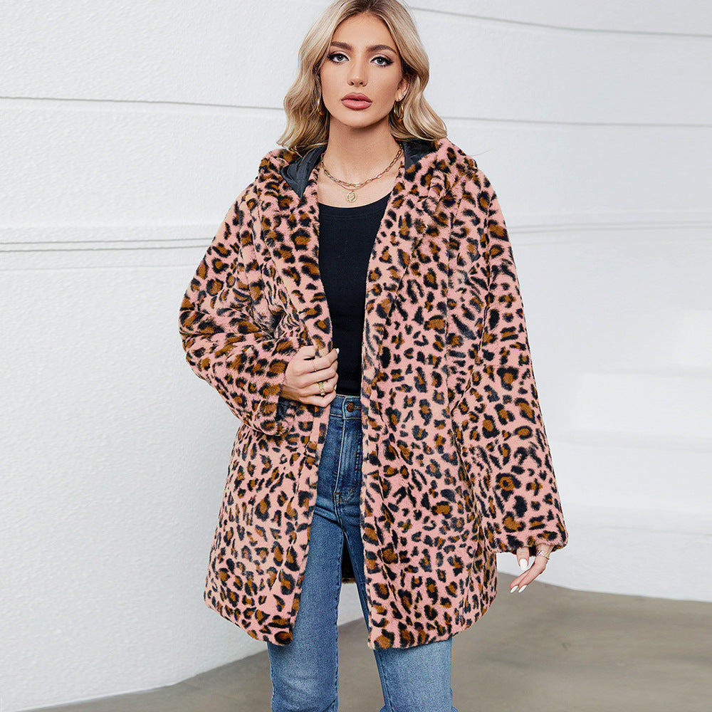 Damen futuristische Leopardenfelljacke Drune