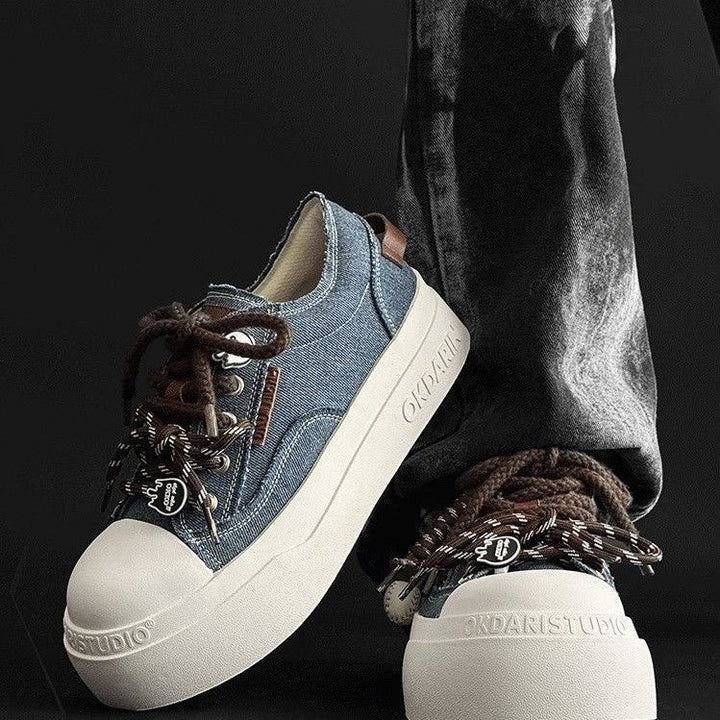 Damen Sneakers mit einem einzigartigen Schnürsystem und dämpfender Gummisohle Drune
