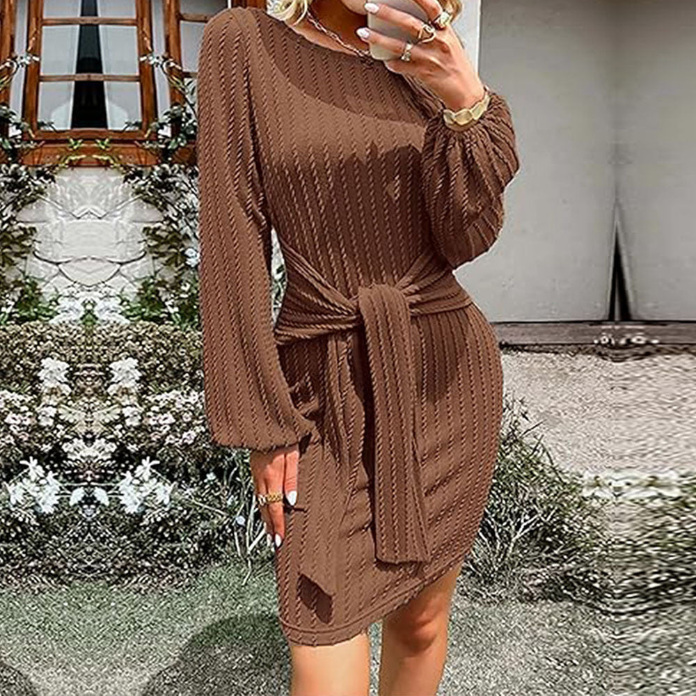 Damen geripptes Strickkleid mit taillierender Schärpe, ballonärmeln und figurumspielender Mini-Länge Drune
