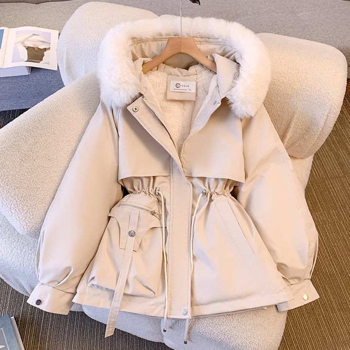 Damen nan kurzer Utility-Parka mit taillierendem Kordelzug, multifunktionalen Außentaschen und voluminöser Kapuzenblende Drune