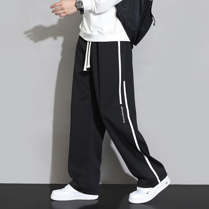 Herren Bequeme Trainingshose mit kontrastierenden Streifen