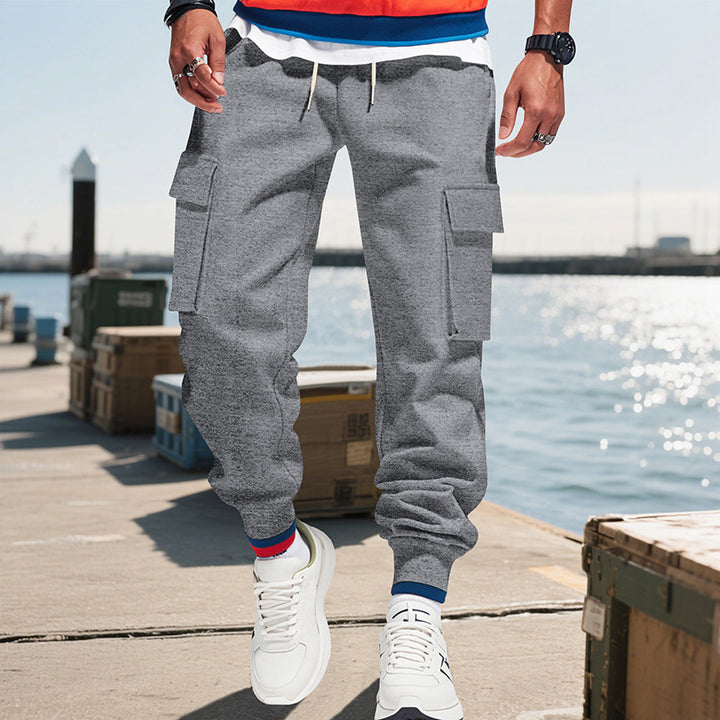 Herren Cargo-Jogginghose aus Sweat mit elastischem Bund, Kordelzug, aufgesetzten Klappentaschen & gerippten Bündchen Drune