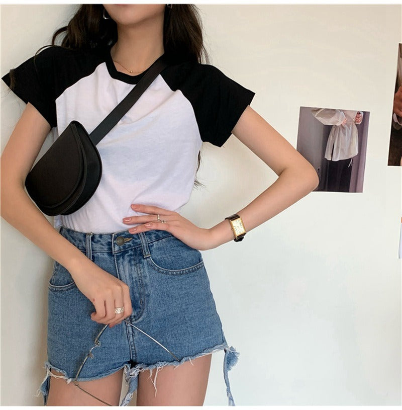 Damen Crop-Top mit kontrastierenden Ärmeln und angenehmem Baumwollmix