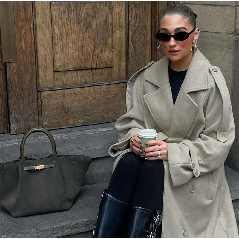 Damen 300+ langer oversized Trenchcoat mit Taillengürtel und Schulterpatten Drune
