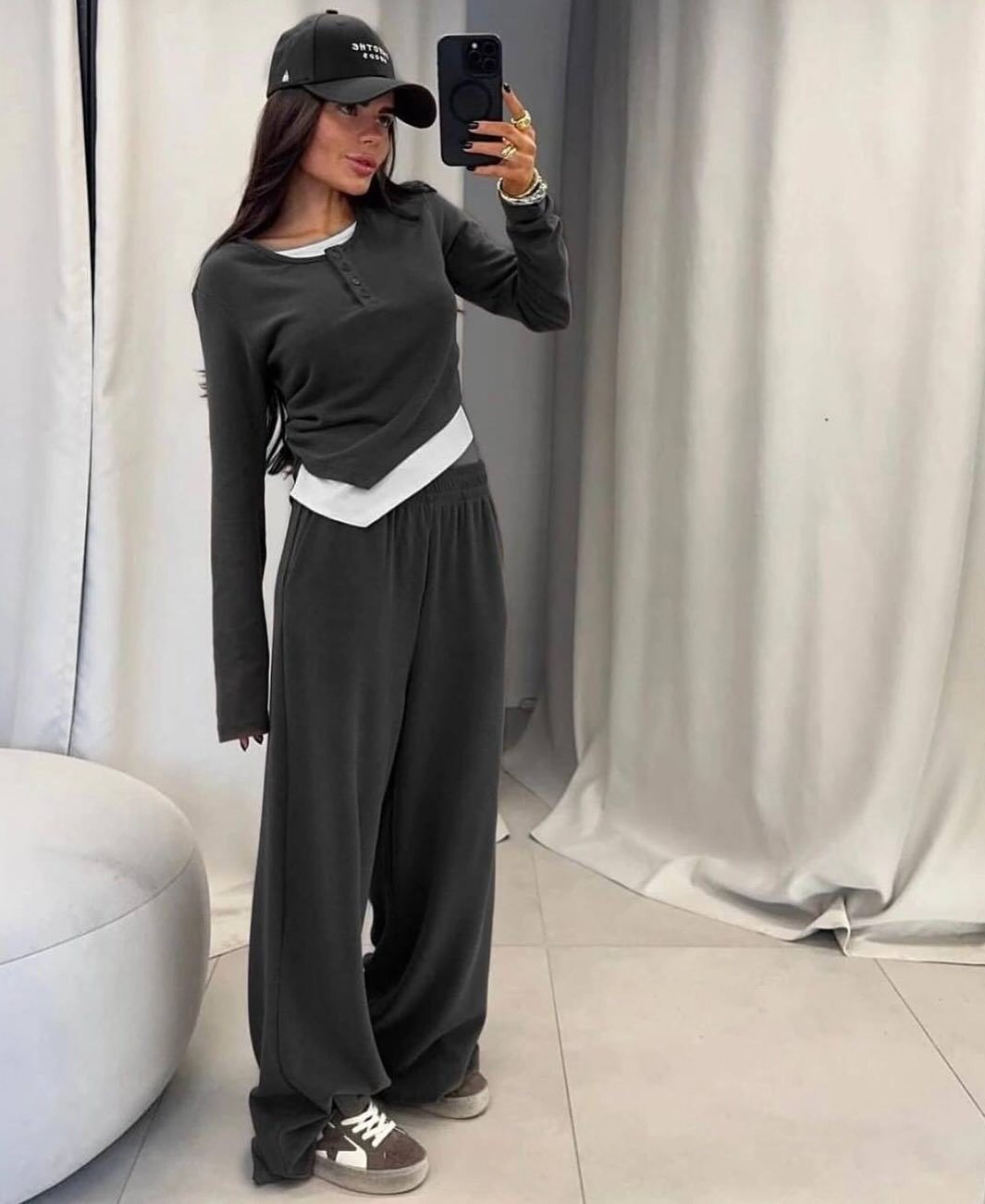 Damen Loungewear-Set aus weichem Modal mit Henley-Knopfleiste und weitem High-Waist Jogger Drune