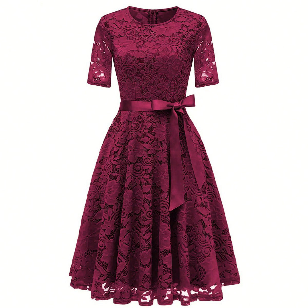 Drune | Elegantes V-förmiges Spitzenabendkleid