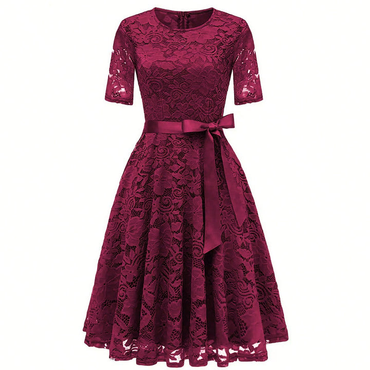 Drune | Elegantes V-förmiges Spitzenabendkleid