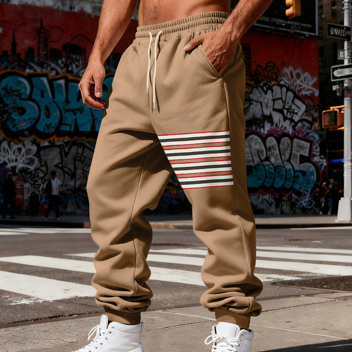 Herren Relaxed-Fit Jogginghose mit seitlicher Streifenapplikation, Kordelzug & gerippten Bündchen Drune