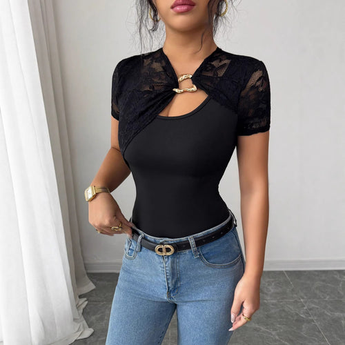 Damen nan kurzes Spitzen-Capelet mit dekorativem Metallclip und kurzen Ärmeln Drune