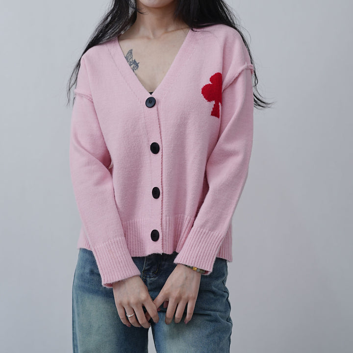 Damen Strickjacke mit Herzstickerei und weichem Material Drune