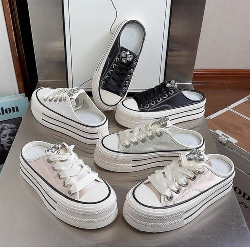 Damen modische Slip-On Sneakers mit robustem Plateau und eleganten Satin-Riemen Drune