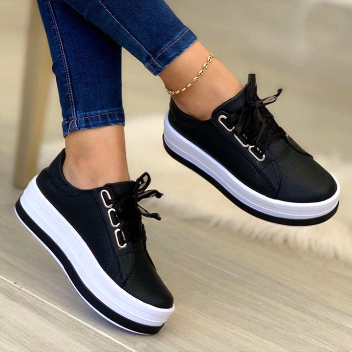 Damen Sneaker mit modischem Plateau und glänzendem Obermaterial Drune