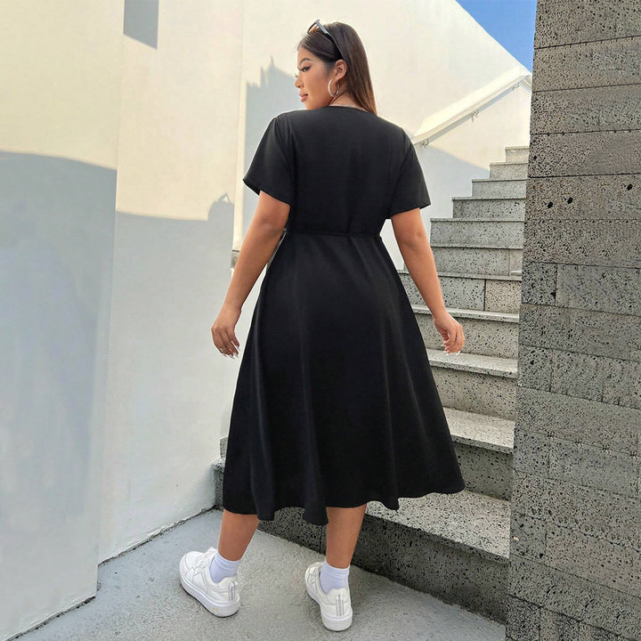 Damen Wickelkleid mit elegantem Schlitz und taillierter Silhouette Drune