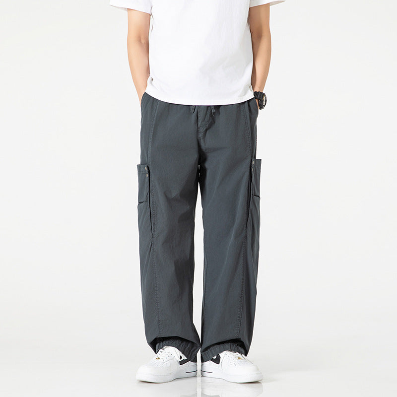 Herren Weite Nylon-Cargo-Hose im Utility-Stil mit seitlichen Klappentaschen Drune