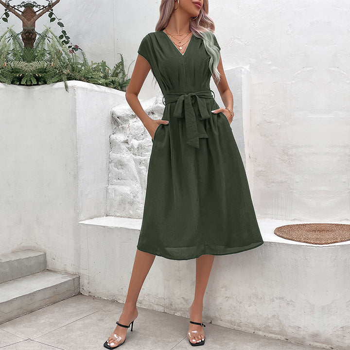 Damen Wickelkleid mit schönem V-Ausschnitt und taillierbarem Gürtel Drune