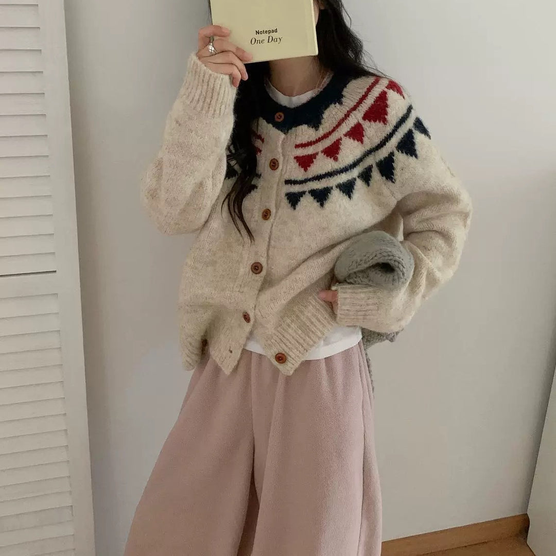 Damen Grobstrickcardigan mit aufwendigem Farbmuster und komfortablem Knopfverschluss Drune