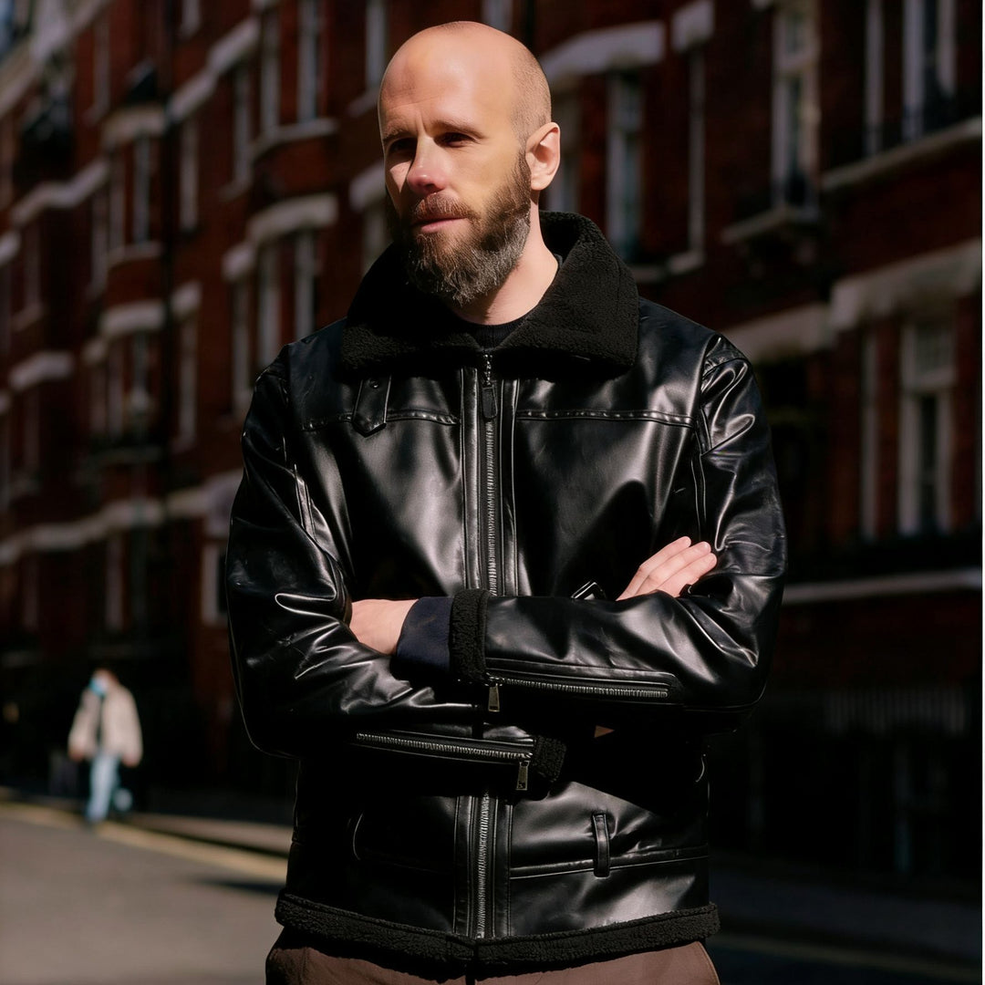 Herren Kunstleder-Fliegerjacke mit Teddyfutter, Reißverschlüssen und Stehkragen Drune