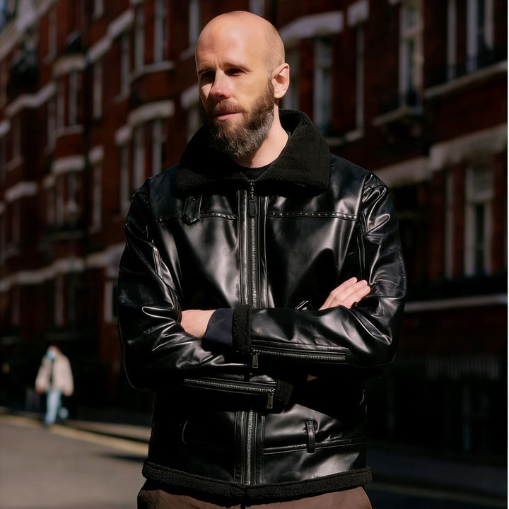 Herren Kunstleder-Fliegerjacke mit Teddyfutter, Reißverschlüssen und Stehkragen Drune