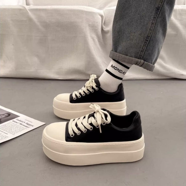 Damen Sneaker mit modischer Plateau-Sohle Drune