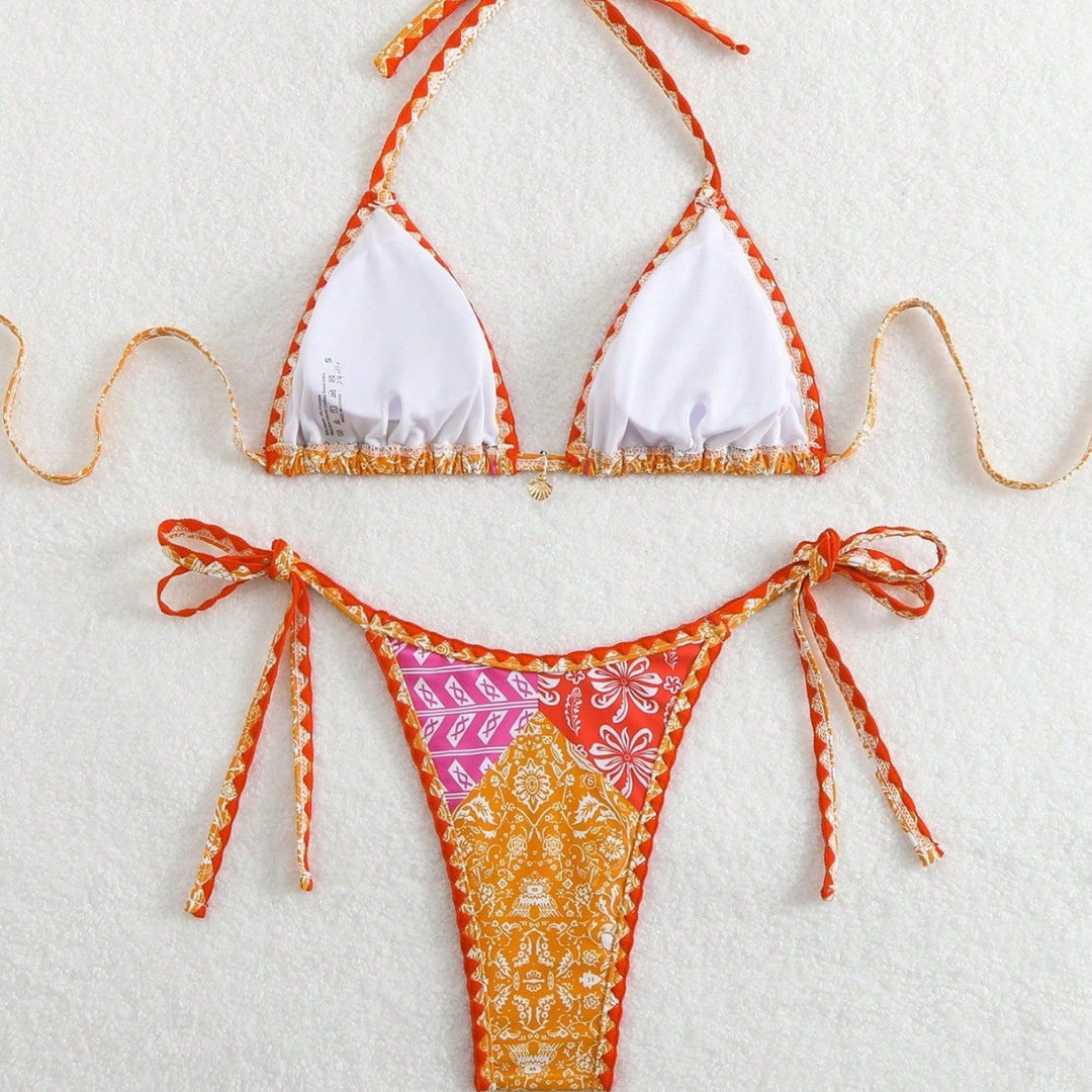 Damen Triangel-Bikini mit verspieltem Schnitt und exotischem Muster Drune