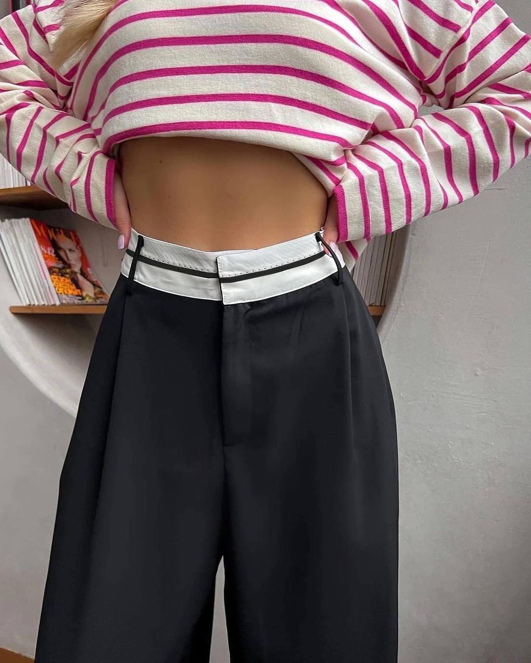 Damen Hochtaillierte weite Bundfaltenhose mit Kontrastbund Drune