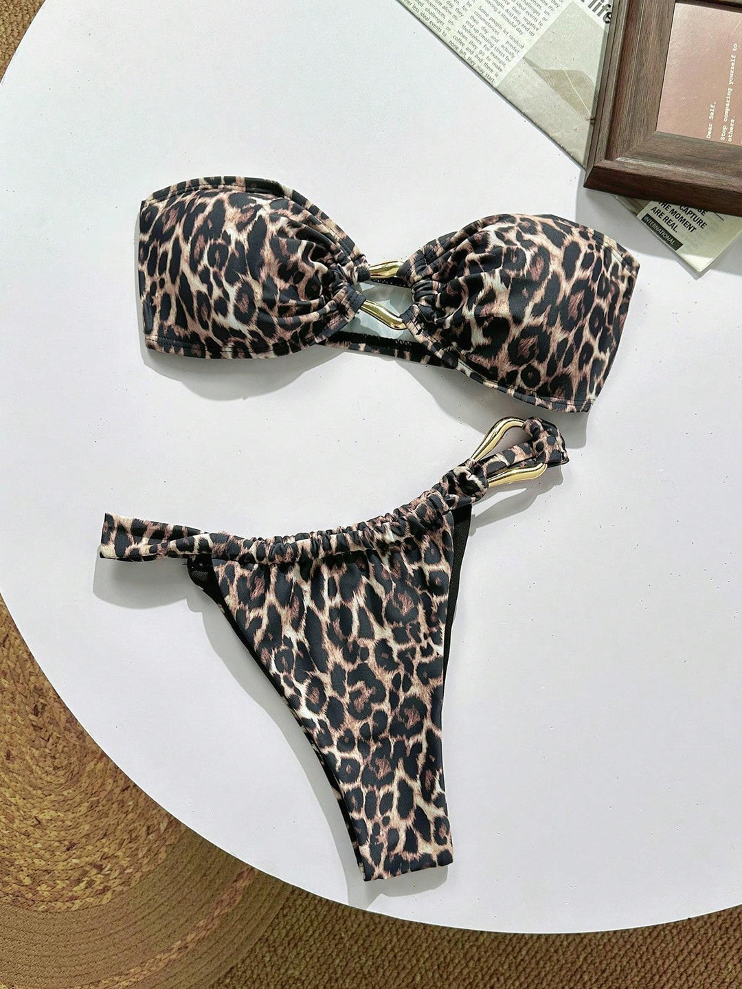 Damen Bandeau-Bikini mit dekorativem Schmuckdetail Drune