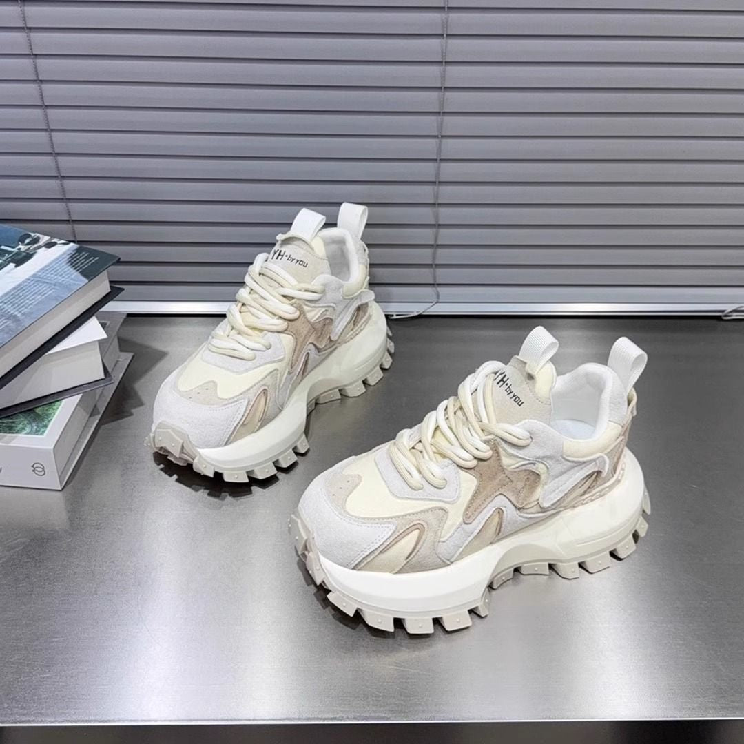 Damen Chunky Sneakers mit ausgeprägter Profilsohle und atmungsaktiver Oberflächenstruktur Drune
