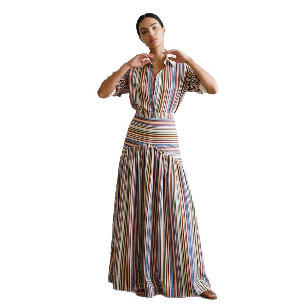 Damen Maxikleid mit Hemdkragen, tailliertem Bund & mehrlagigem Stufenrock Drune
