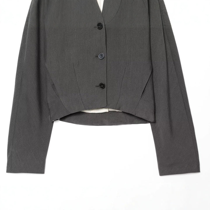 Damen Taillierter Kurzblazer mit Stehkragen, V‑Ausschnitt und Drei-Knopf-Detail Drune