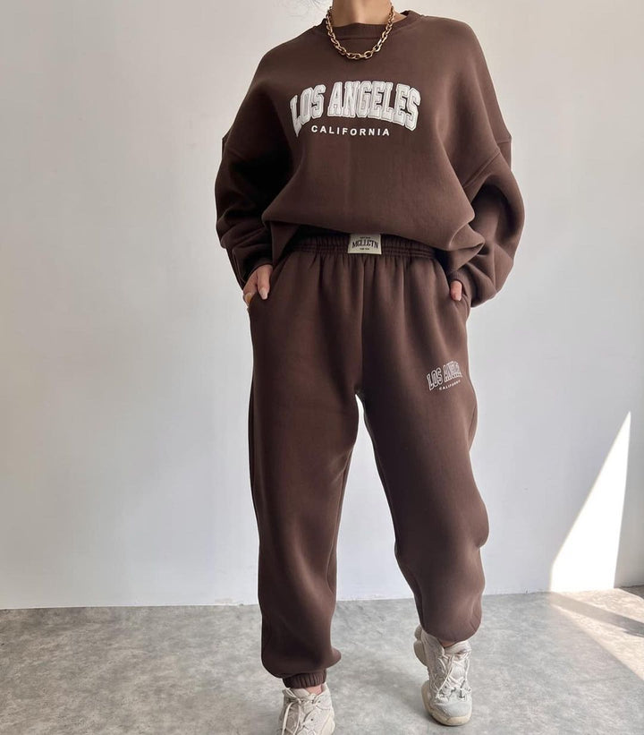 Damen Oversized Lounge-Set aus Baumwollfleece mit Collegestickerei und relaxed Jogginghose Drune