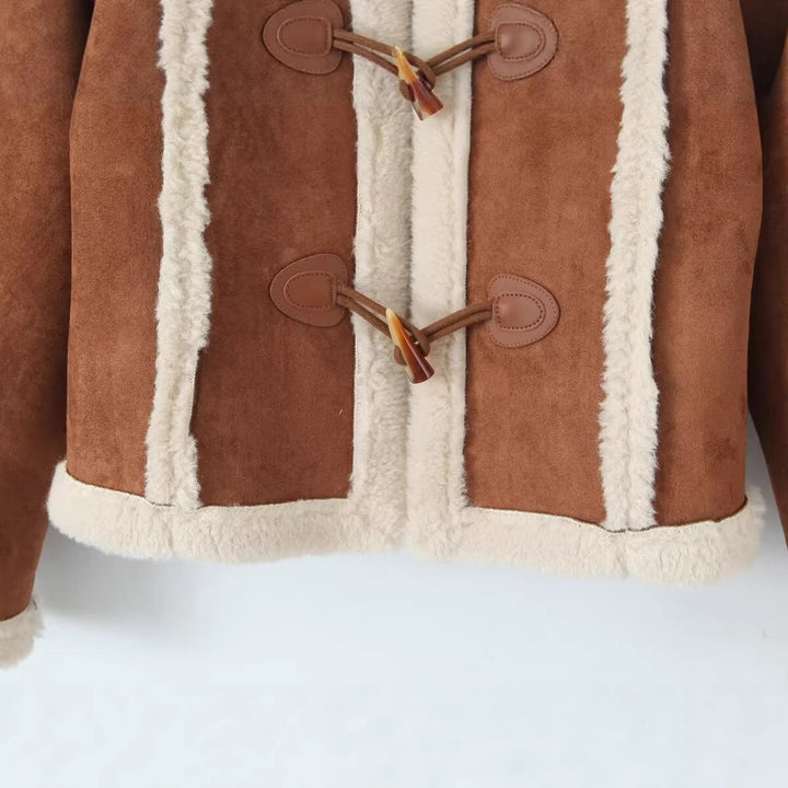 Damen Kurze Lammfelloptik-Jacke im Shearling-Look mit Knebelverschluss und Kontrastbesatz Drune