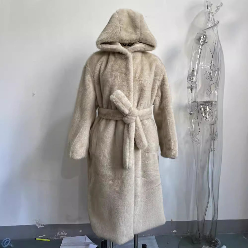 Damen Langer Teddy-Kunstfellmantel mit Bindegürtel und Oversize-Silhouette Drune