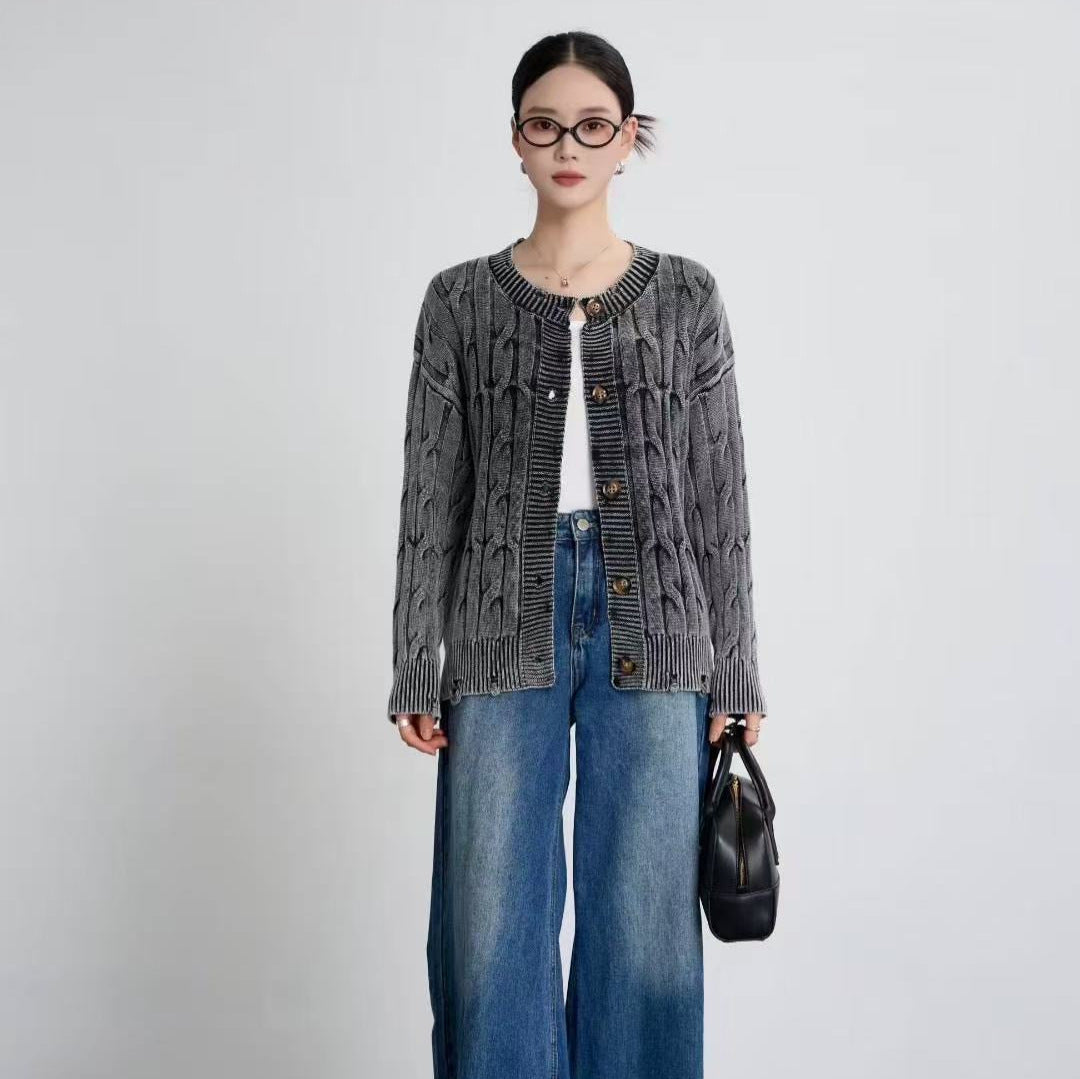 Damen Strickjacke mit Zopfmuster und Knopfverschluss Drune