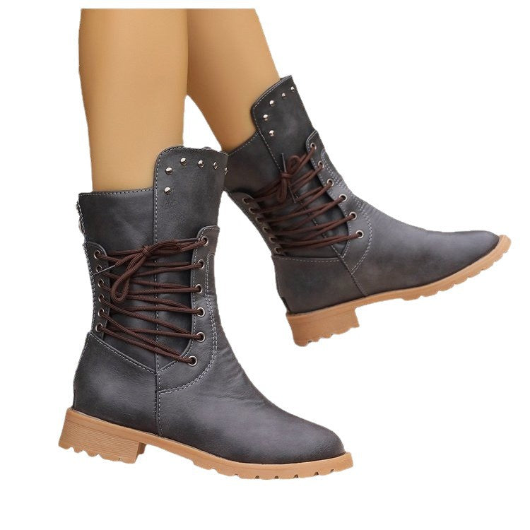 Damen Schnürstiefel im Combat-Stil mit Nietenbesatz und griffiger Profilsohle Drune