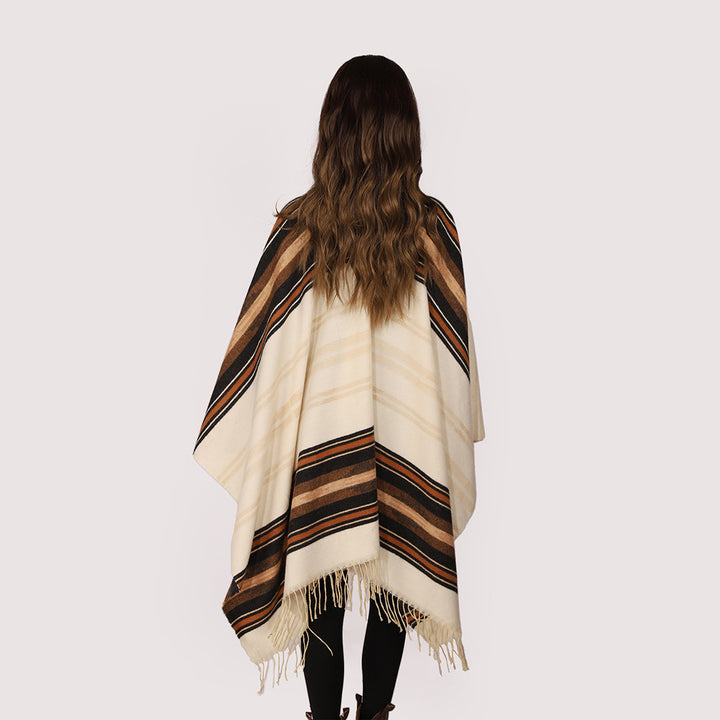 Damen Leichter Ruana‑Poncho aus Woll‑Viskosemix mit gestreifter Webbordüre und Fransensaum Drune