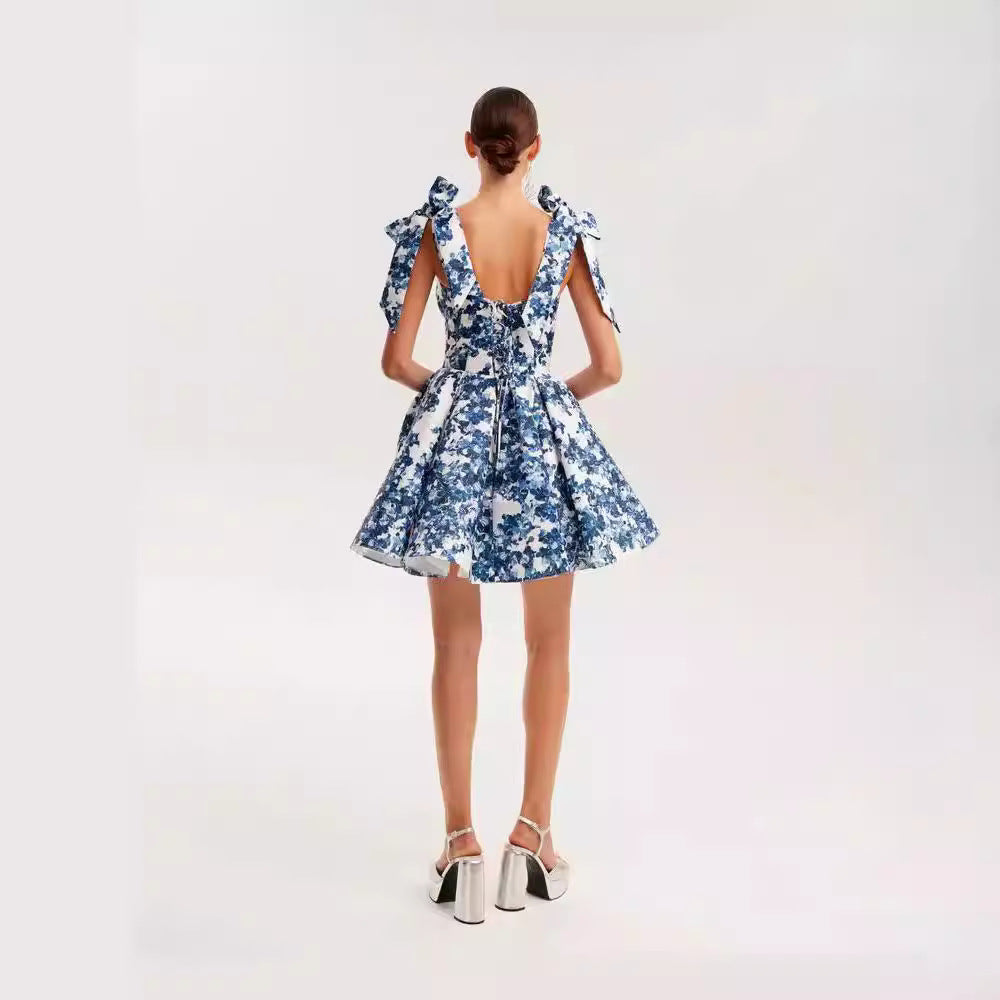 Damen Verspieltes Minikleid mit floralem Design und raffinierten Trägern Drune
