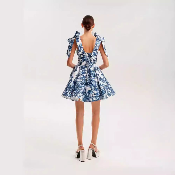Damen Verspieltes Minikleid mit floralem Design und raffinierten Trägern Drune