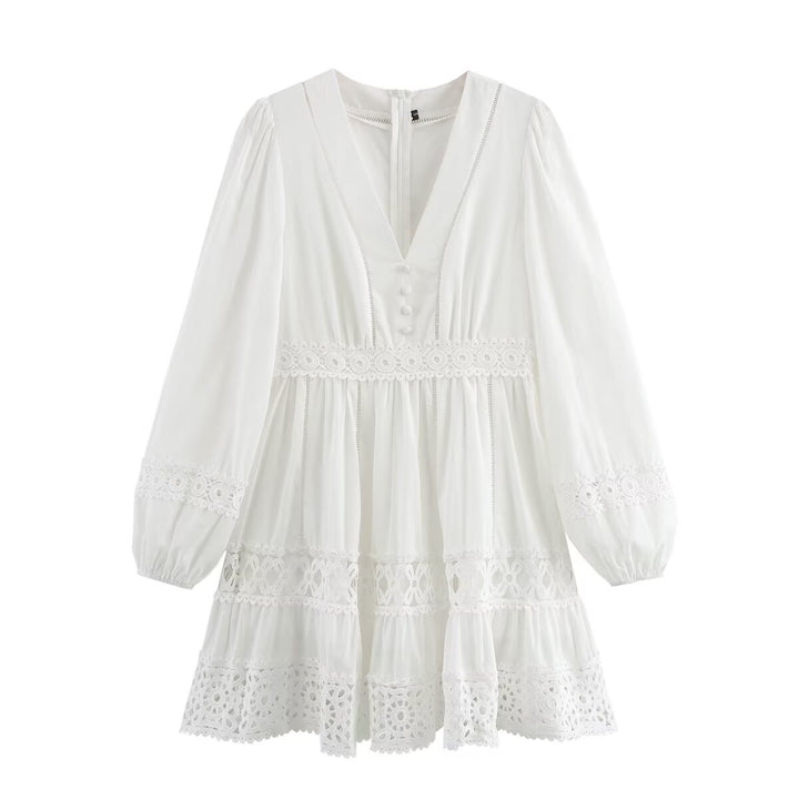 Damen Kurzes Boho-Kleid mit V‑Ausschnitt, Volantstufen und Häkelspitzen Drune