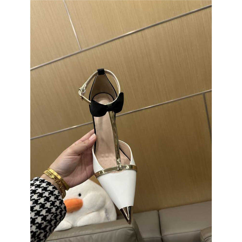 Damen Elegante spitz zulaufende Pumps mit feinem Schmuck-Ketten‑T‑Riemen Drune