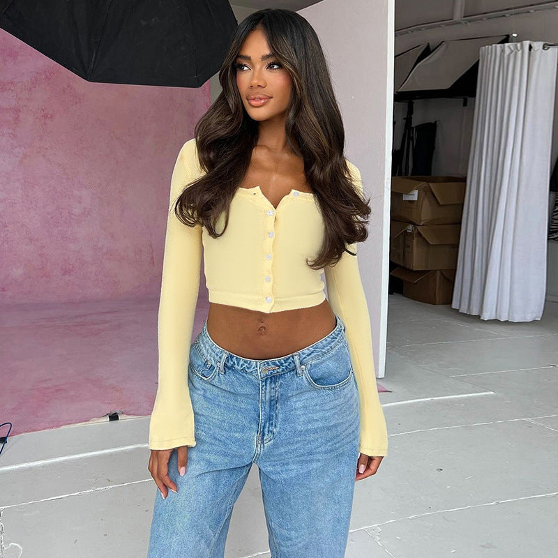 Damen Cropped Langarmshirt mit Knopfleiste und weitem Ausschnitt Drune