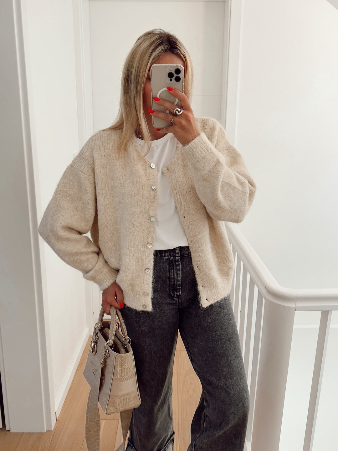 Damen weiche Strickjacke mit eleganter Knopfleiste und lässigem Schnitt Drune