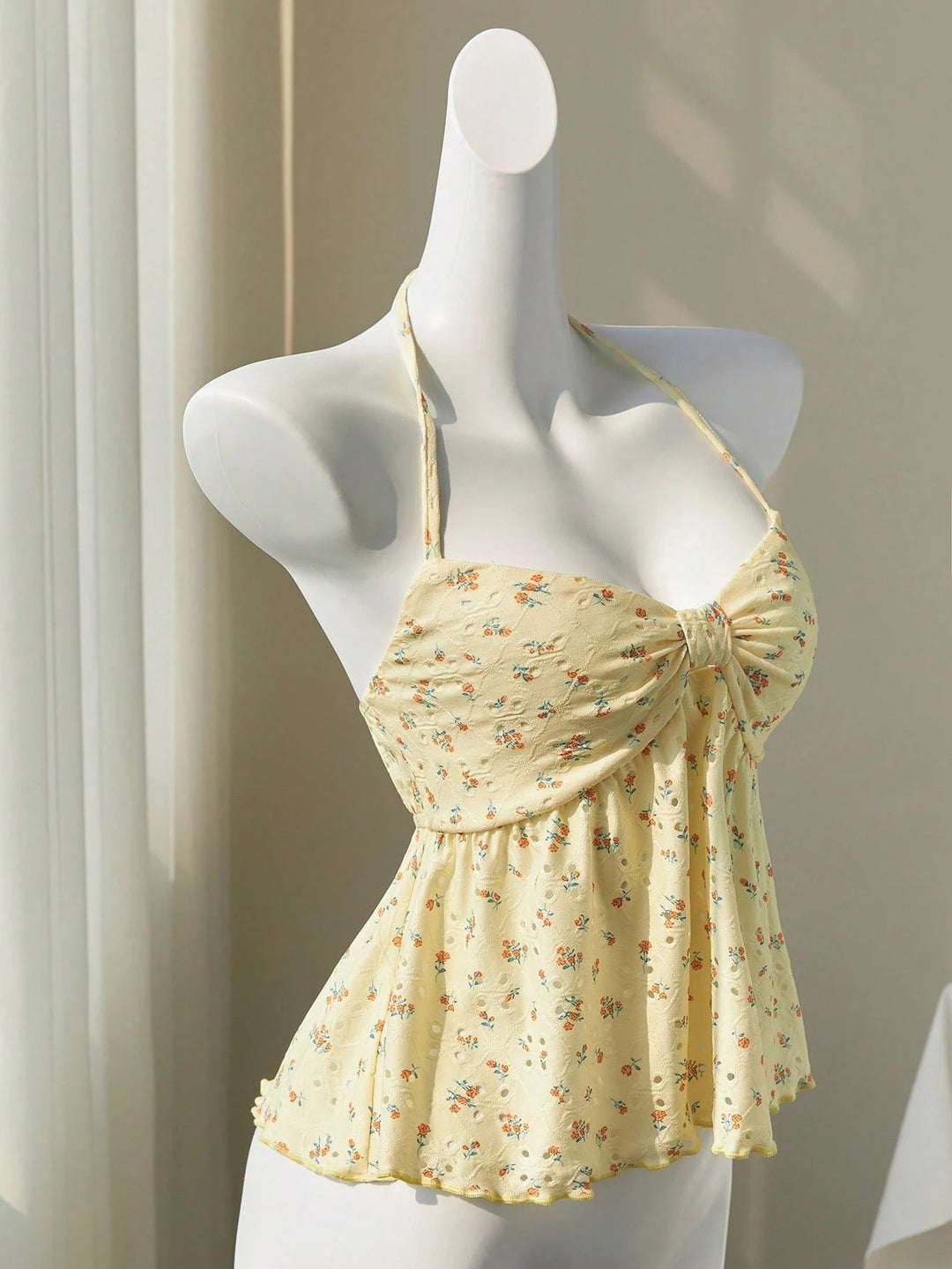 Damen romantisches Strandtop mit floralem Design und verspieltem Knoten Drune