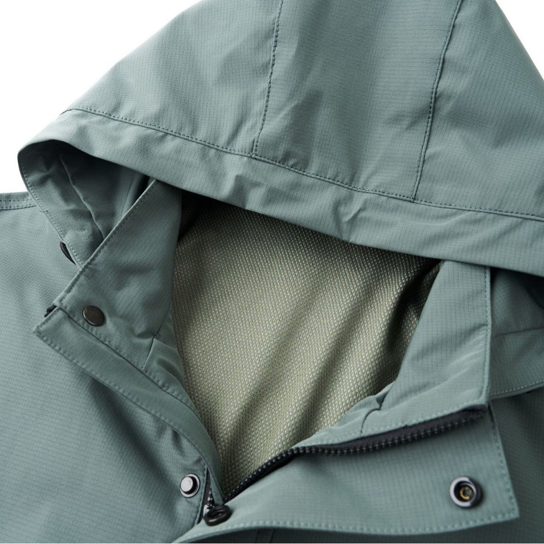 Herren leichte Übergangsjacke mit wasserabweisendem Material und praktischen Taschen Drune