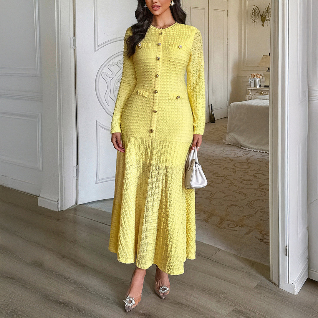 Damen nan tailliertes Maxi-Strickkleid mit durchgehender Knopfleiste und dekorativen Zierknöpfen Drune
