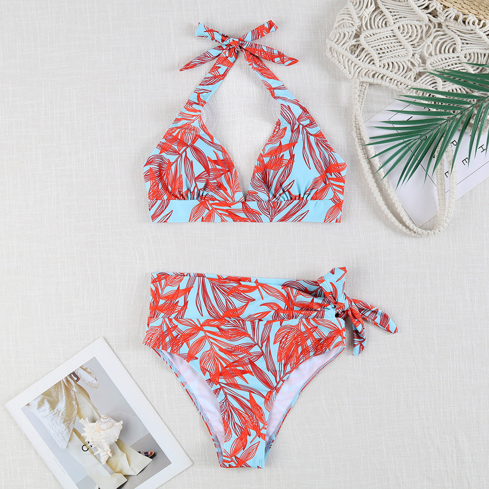 Damen Bikini-Set mit verspieltem Haltertop und hochgeschnittenem Höschen Drune